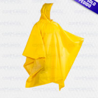 capa impermeable amarilla en pvc