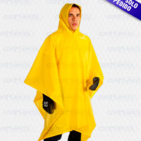 capa impermeable amarilla en pvc
